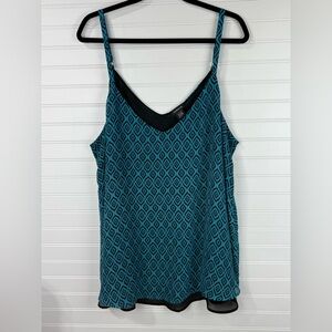 Torrid women’s turquoise & black strappy, flowy geometric pattern tank. Size 3X